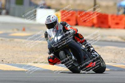 media/Apr-09-2022-SoCal Trackdays (Sat) [[c9e19a26ab]]/Turn 2 (1140am)/